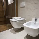 דירה Miku Apartment-luxurious 2bd Private Parking