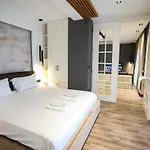 דירה Miku Apartment-luxurious 2bd Private Parking *