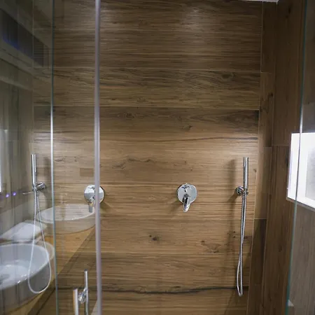 Miku Apartment-luxurious 2bd Private Parking Lejlighed *